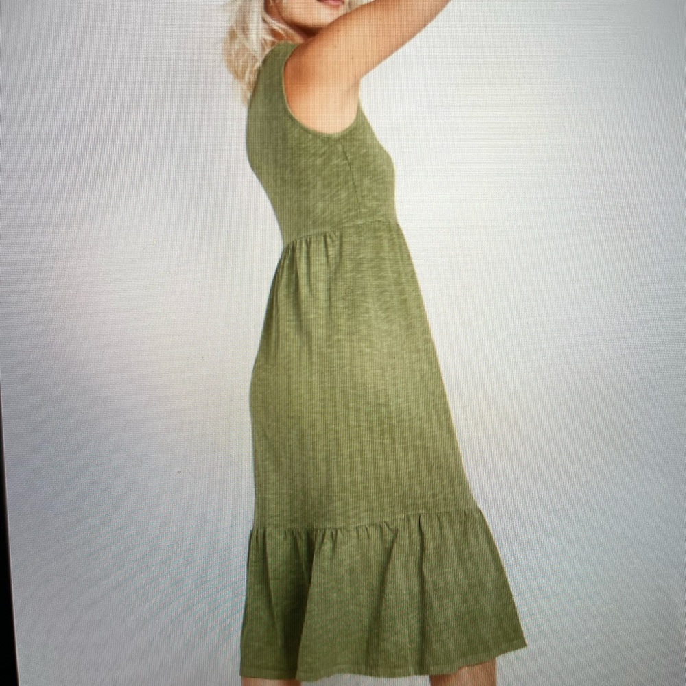 Old Navy Fit & Flare Sleeveless Tiered Midi Dress for Women in Linden Small EUC